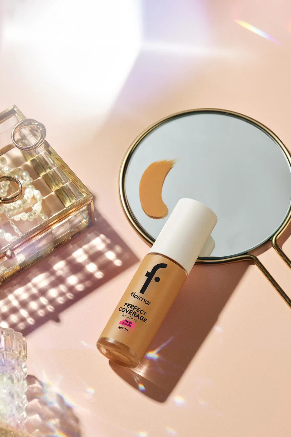Flormar, Perfect Coverage Yüksek Pigmentli & Yarı Parlak Bitişli SPF15 Fondöten - 102 SFT BEIGE