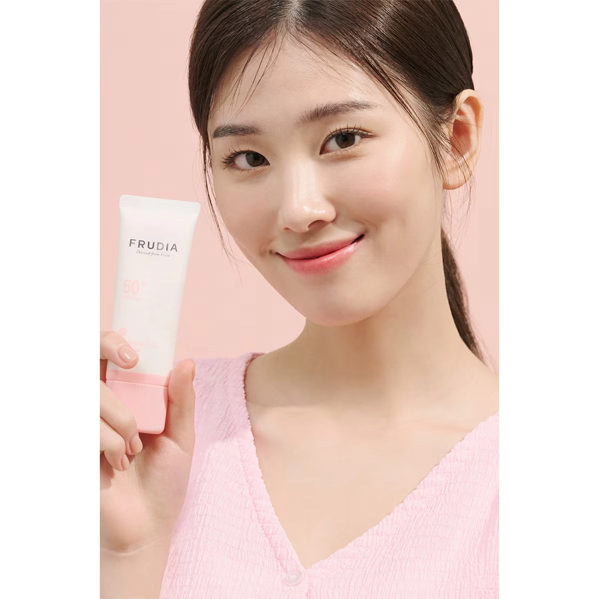Frudia, Velvet Fit Yüz Güneş Kremi Makyaj Bazı SPF50+ PA++++ 40g