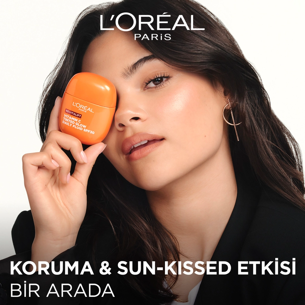 L’Oreal Paris, Revitalift Clinical, C Vitamini İçeren, Renkli Işıltılı, SPF30, Nemlendirici, Yüz Güneş Kremi - 40 ml